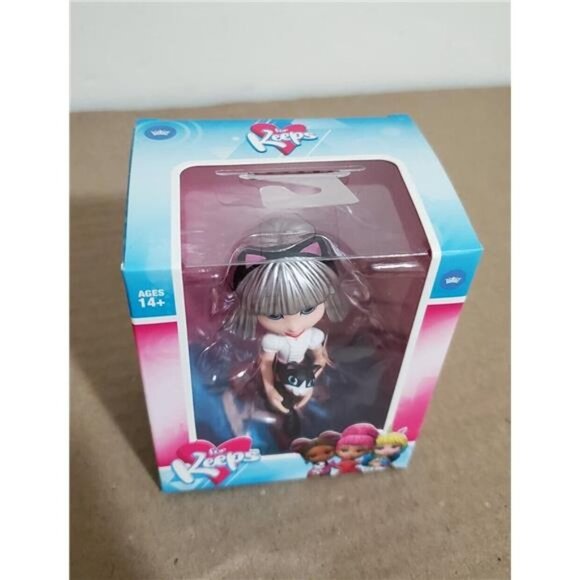 Fashion Doll Paris Creatrix Twin Holding A Pet Cat Loyal Subjec Wave 2 For Keeps - Picture 6 of 8